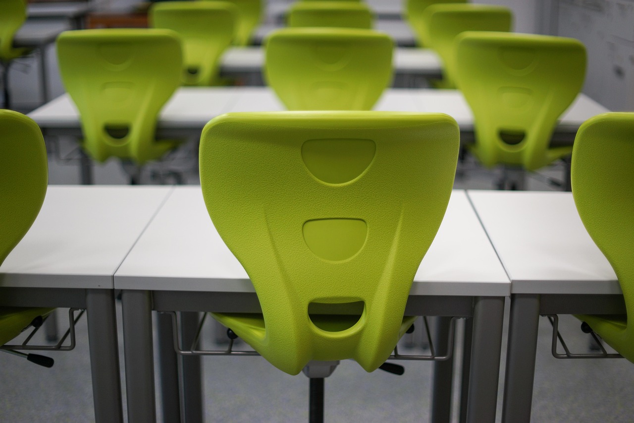 AI promised to solve the teacher shortage. Schools are still waiting.