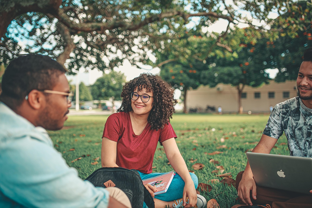 The international student and the AI classroom: navigating language, culture and integrity